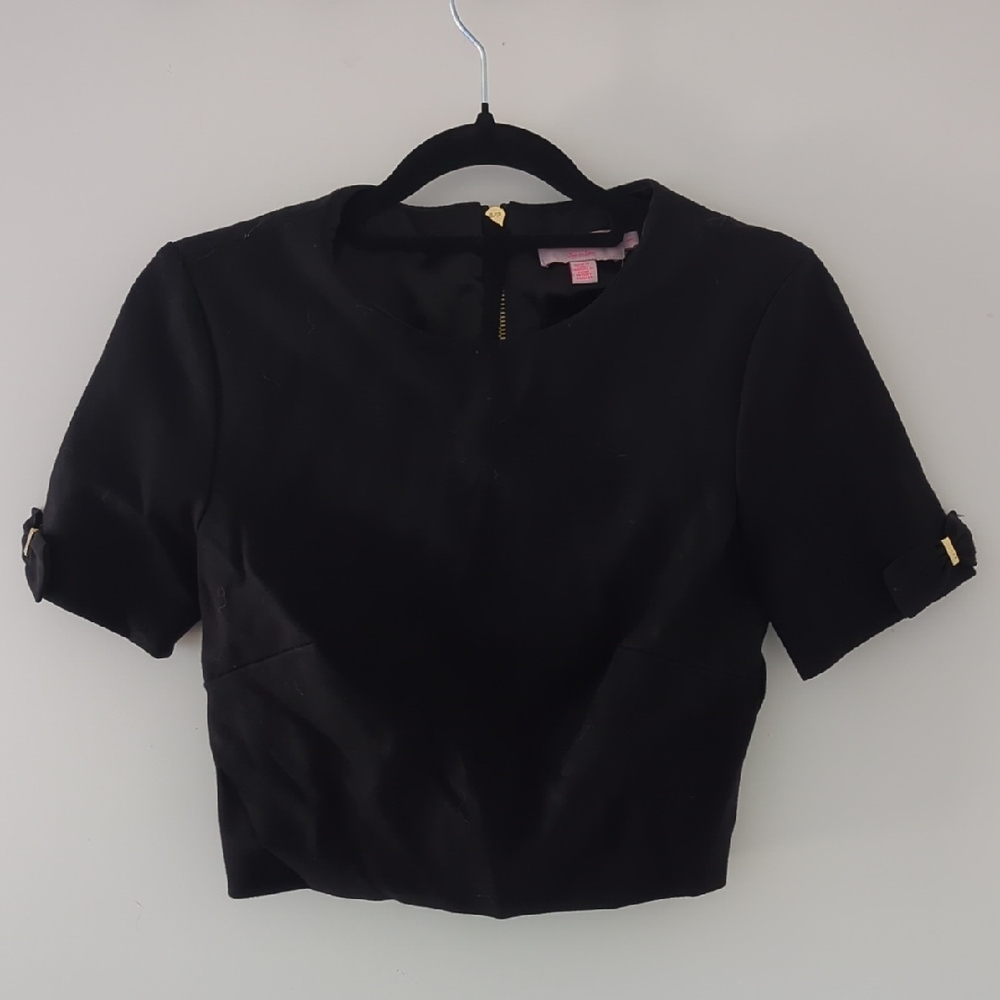 Ted Baker Black Cropped Fitted Top with rounded neckline